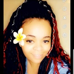 Meet your Posher, Nikki